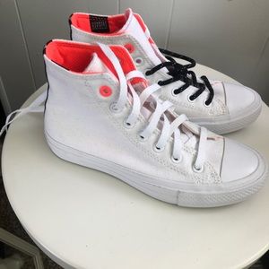 Waterproof converse chuck taylor 2 white high tops